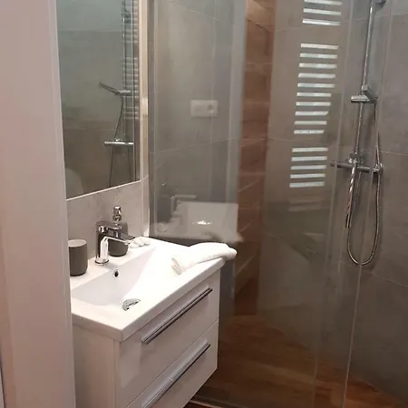 Verde Apartment Апартаменты Краков